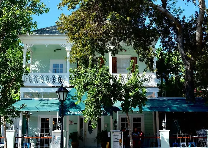 B&B only: The Casablanca Hotel